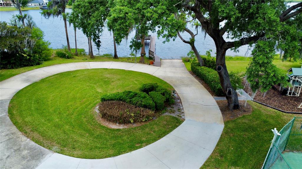 2068 Roberts Point Drive Windermere, FL 34786 - Photo 43 of 81