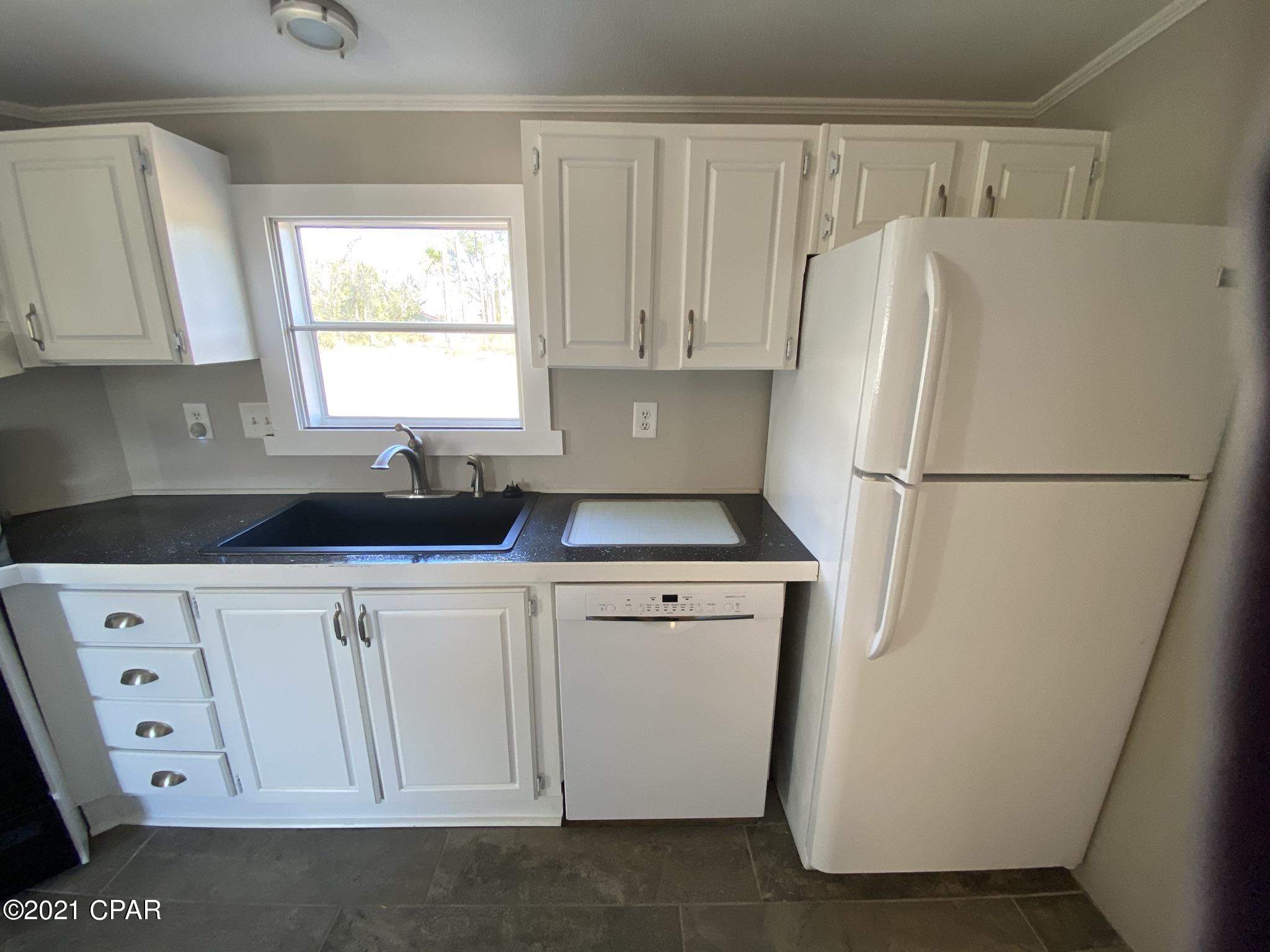 2497 Sandridge Church Road Grand Ridge, FL 32442 - Photo 11 of 28 Gallery Image 11