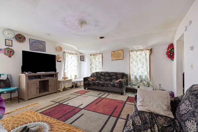 $184,900 | 417 Kirkpatrick Street, Syracuse, NY 13208