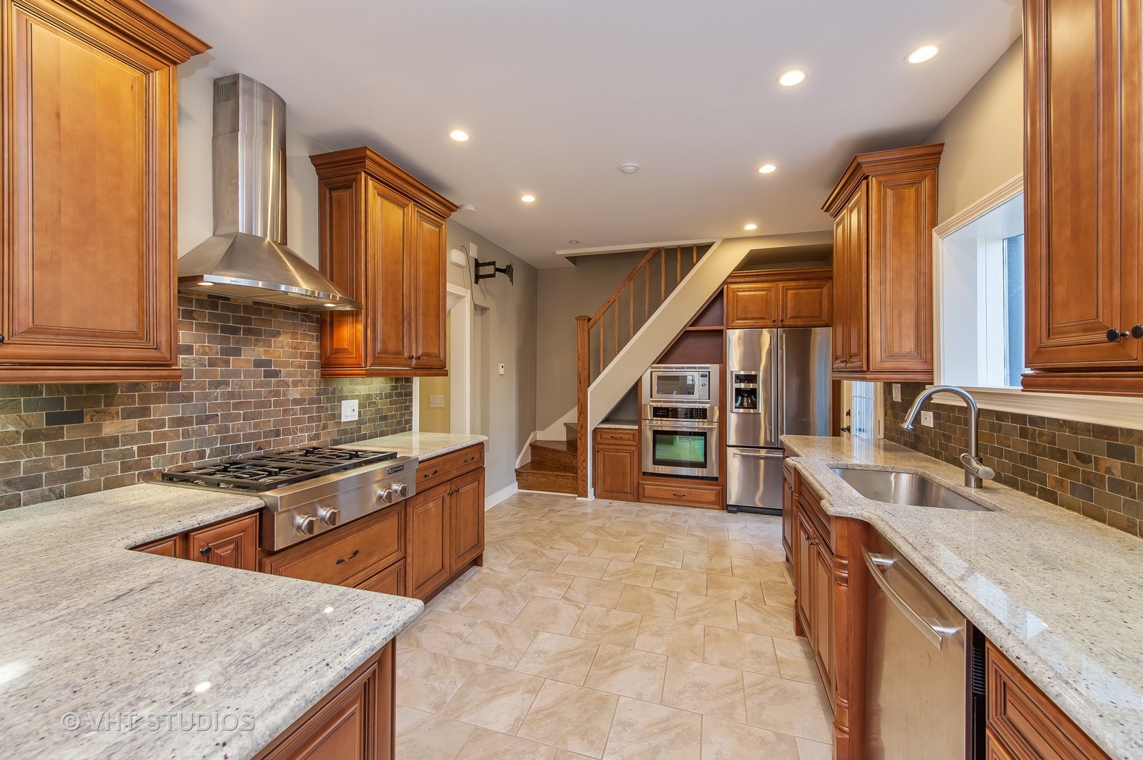 1487 Tower Road Winnetka, IL 60093 - Photo 3 of 21