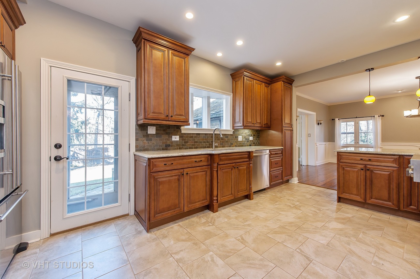 1487 Tower Road Winnetka, IL 60093 - Photo 4 of 21