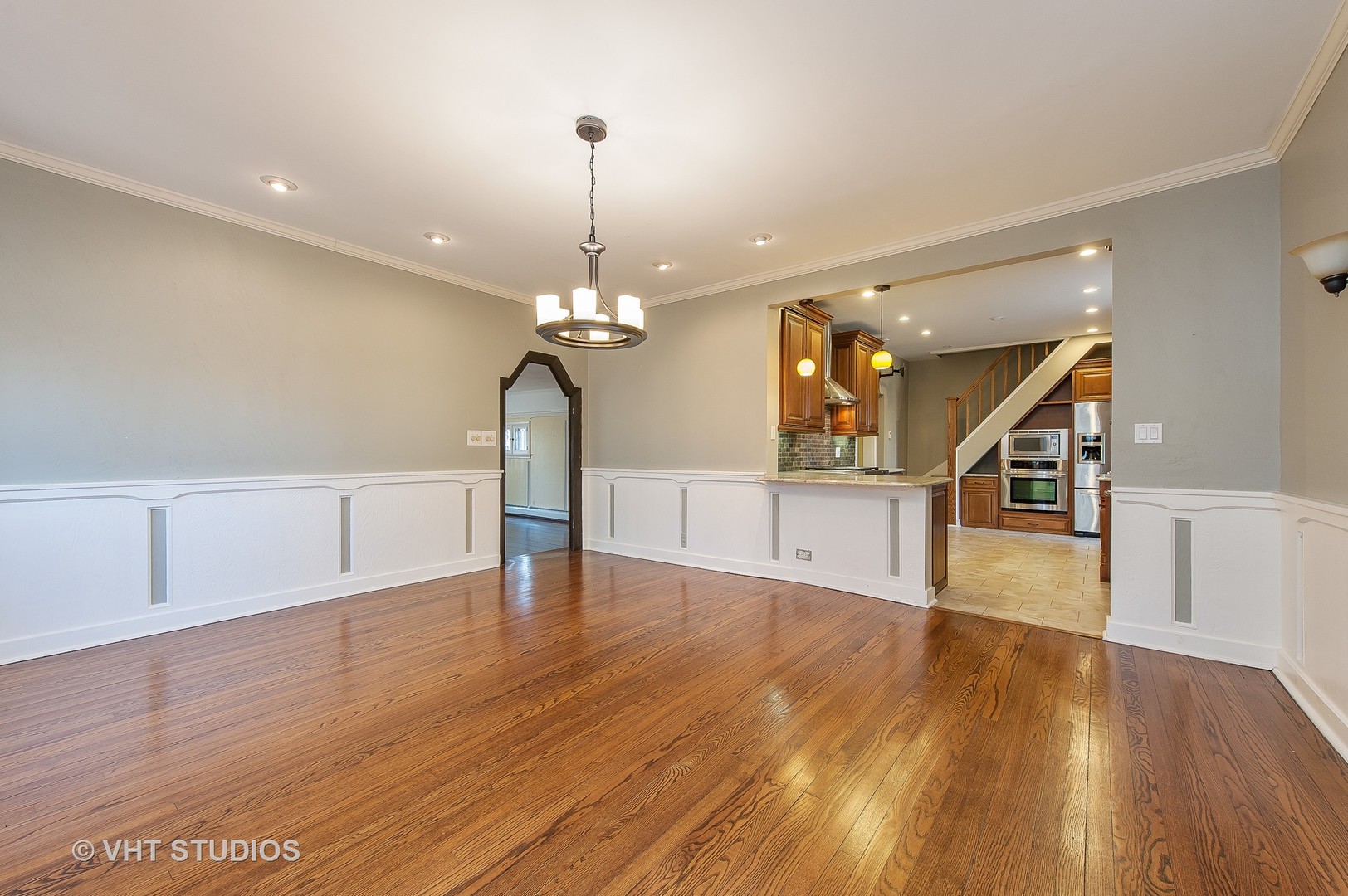 1487 Tower Road Winnetka, IL 60093 - Photo 8 of 21