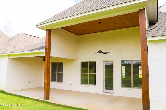 $642,000 | 129 Genoa Drive, Madison, MS 39110