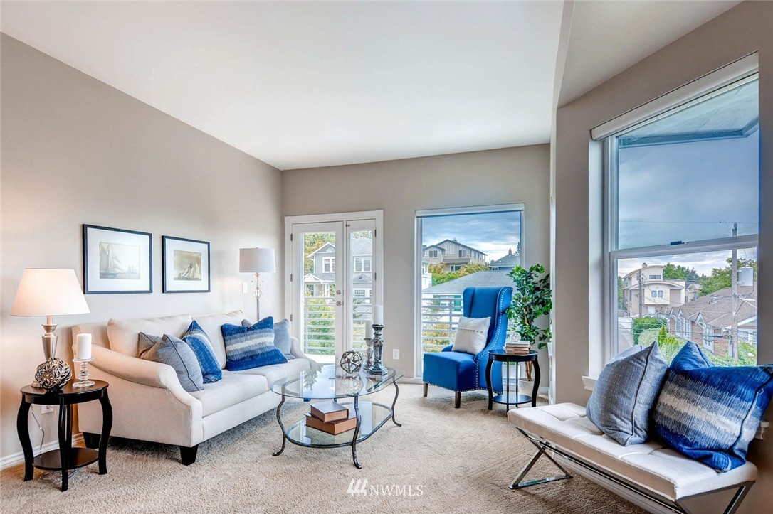 2016 North 78th Street, Unit 2 Seattle, WA 98103 - Photo 2 of 21 Gallery Image 2