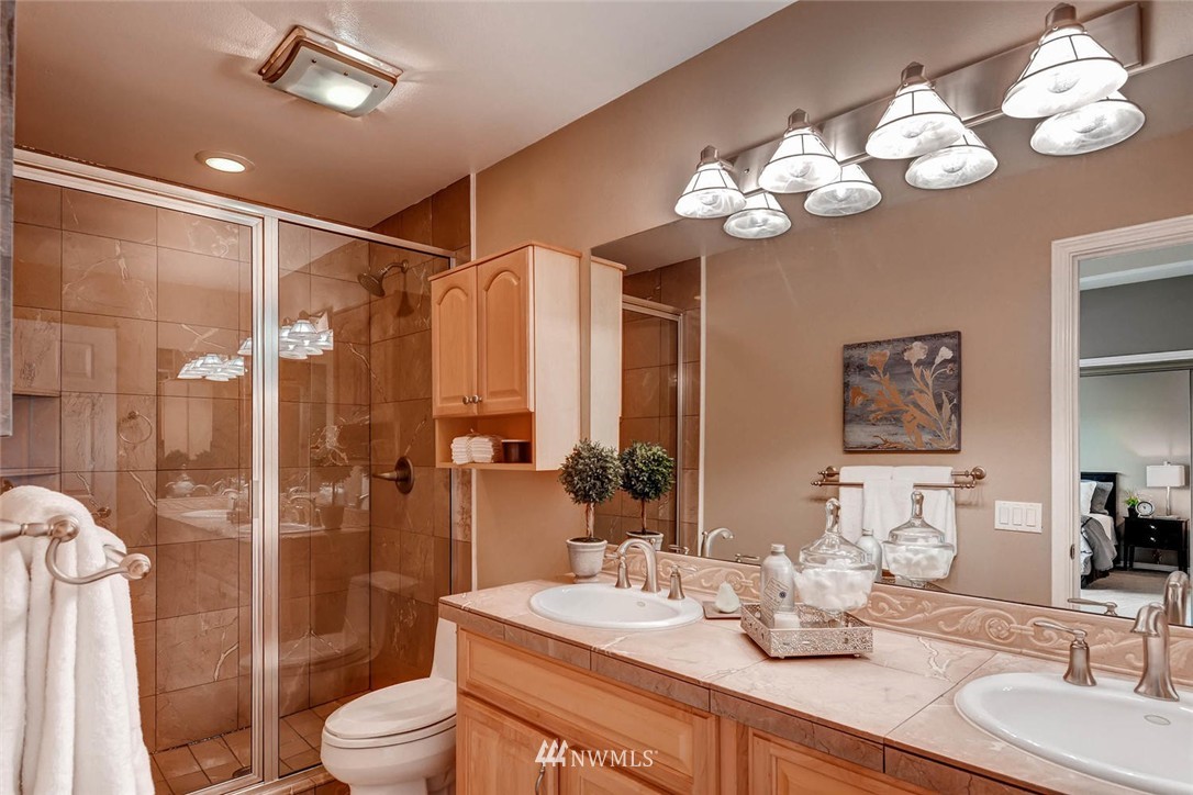 2016 North 78th Street, Unit 2 Seattle, WA 98103 - Photo 11 of 21 Gallery Image 11