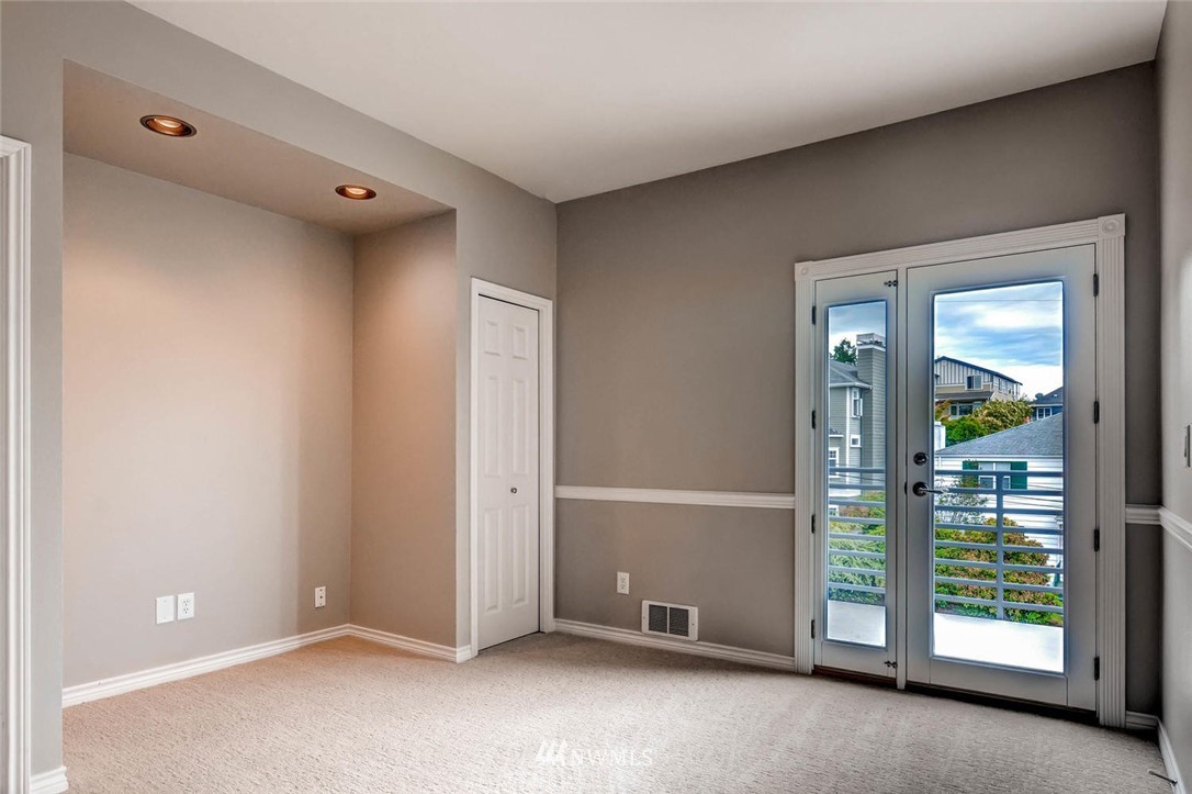 2016 North 78th Street, Unit 2 Seattle, WA 98103 - Photo 18 of 21 Gallery Image 18