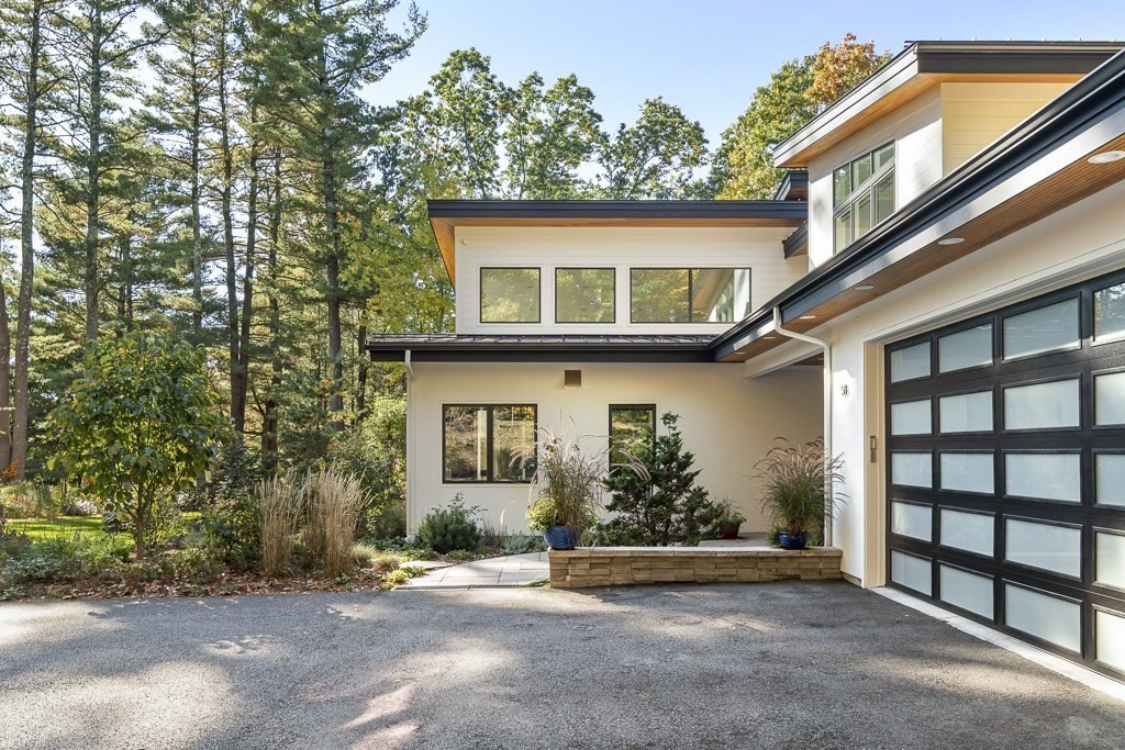 58 Weston Road Lincoln, MA 01773 - Photo 3 of 42 Gallery Image 3
