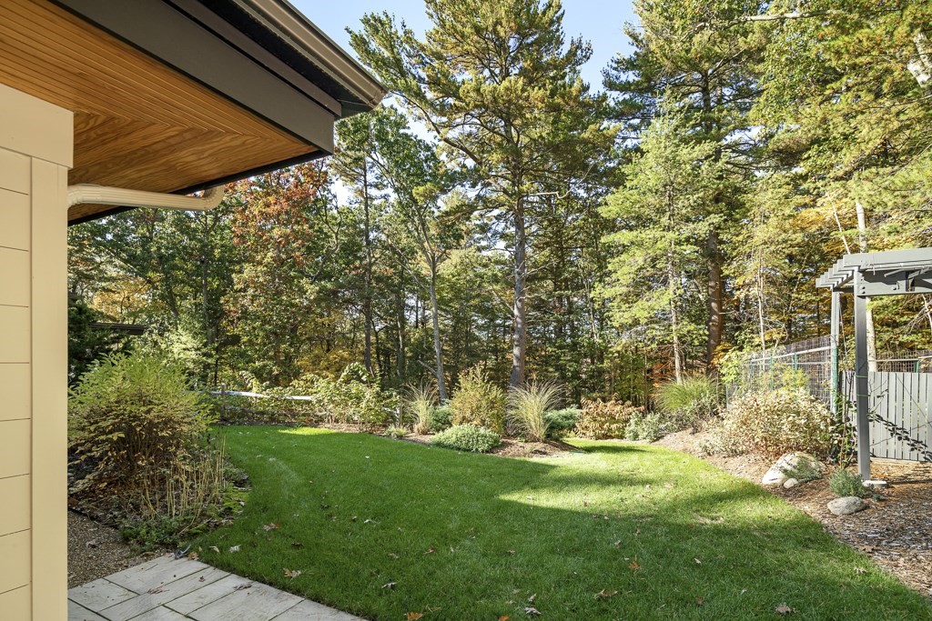 58 Weston Road Lincoln, MA 01773 - Photo 7 of 42 Gallery Image 7