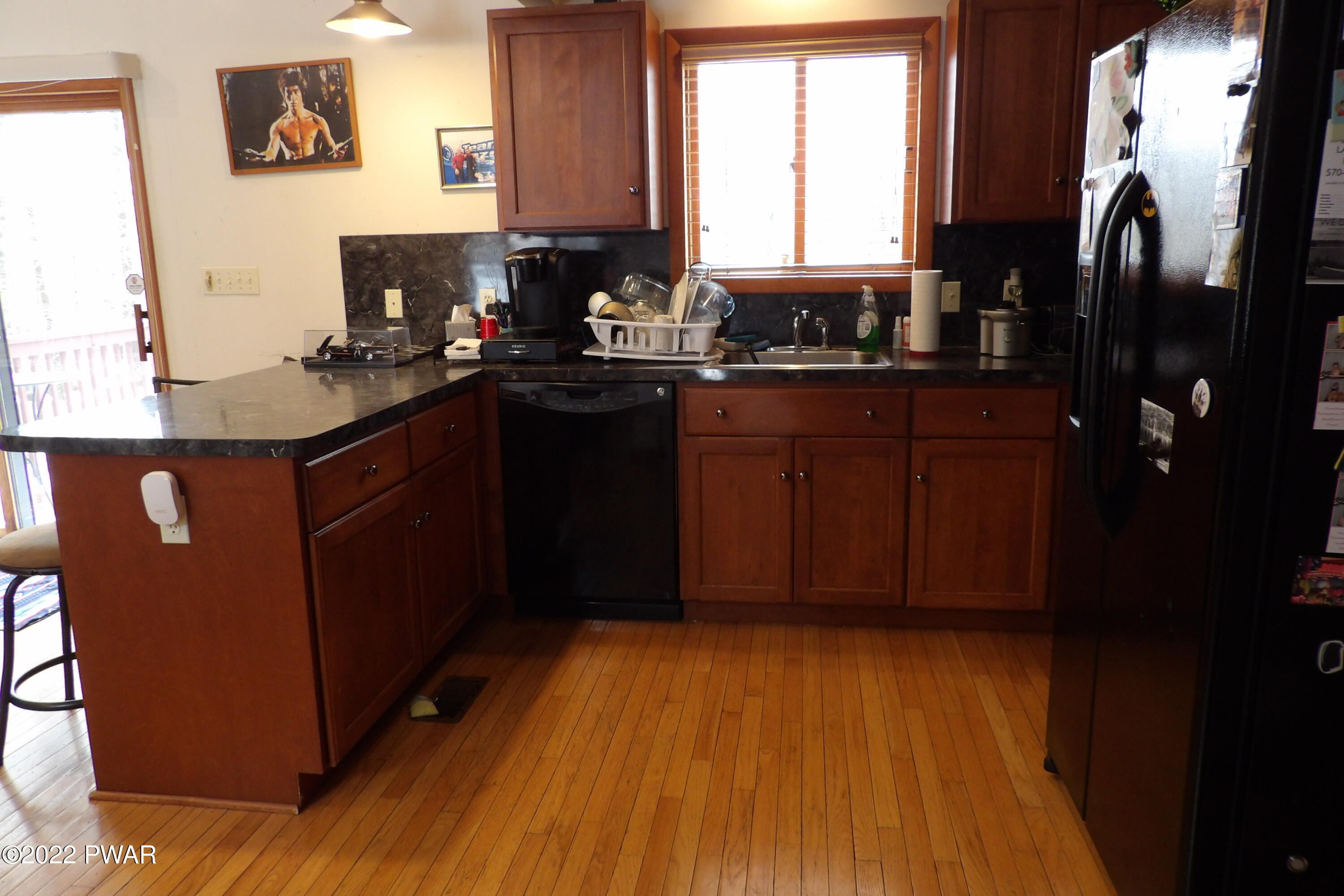 115 Kiel Road Milford, PA 18337 - Photo 5 of 29 MODERN KITCHEN