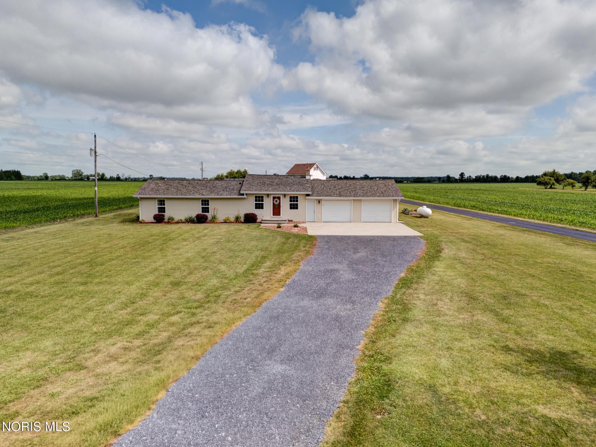 16319 Scott Road Bryan, OH 43506 - Photo 2 of 37 Gallery Image 2