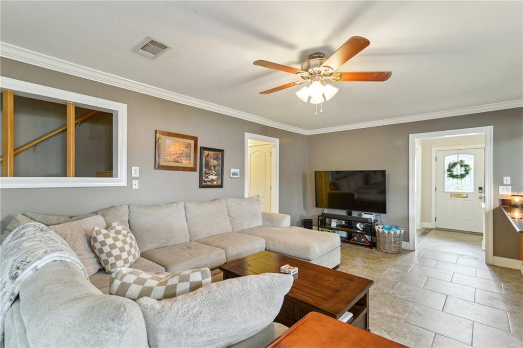 448 Lynnmeade Road Gretna, LA 70056 - Photo 5 of 25 Gallery Image 5