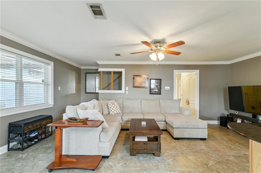 448 Lynnmeade Road Gretna, LA 70056 - Photo 6 of 25 Gallery Image 6