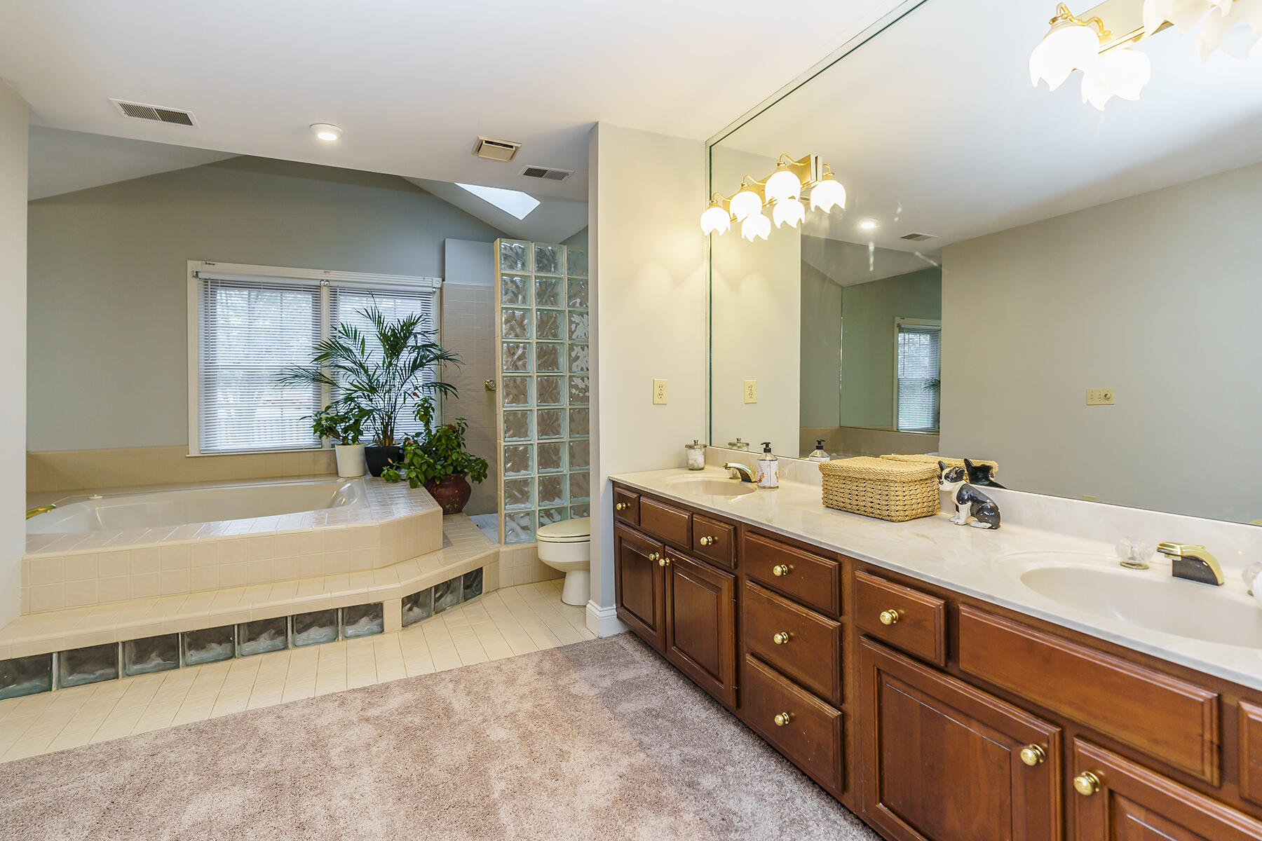 988 Rockbridge Road Lexington, KY 40515 - Photo 22 of 41 988rockbridge(int)03