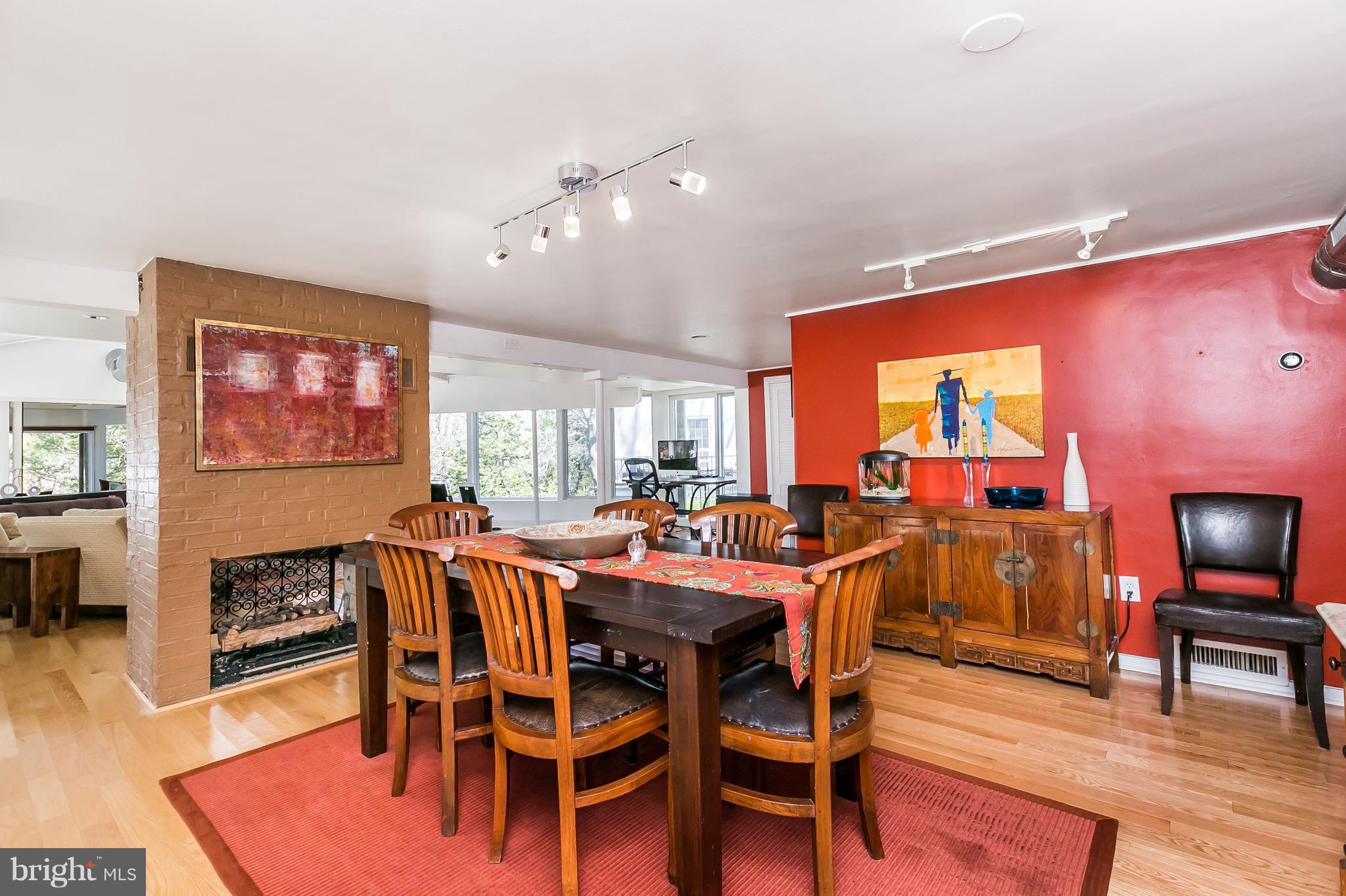 2309 Crest Road Baltimore, MD 21209 - Photo 11 of 30 Dining Room