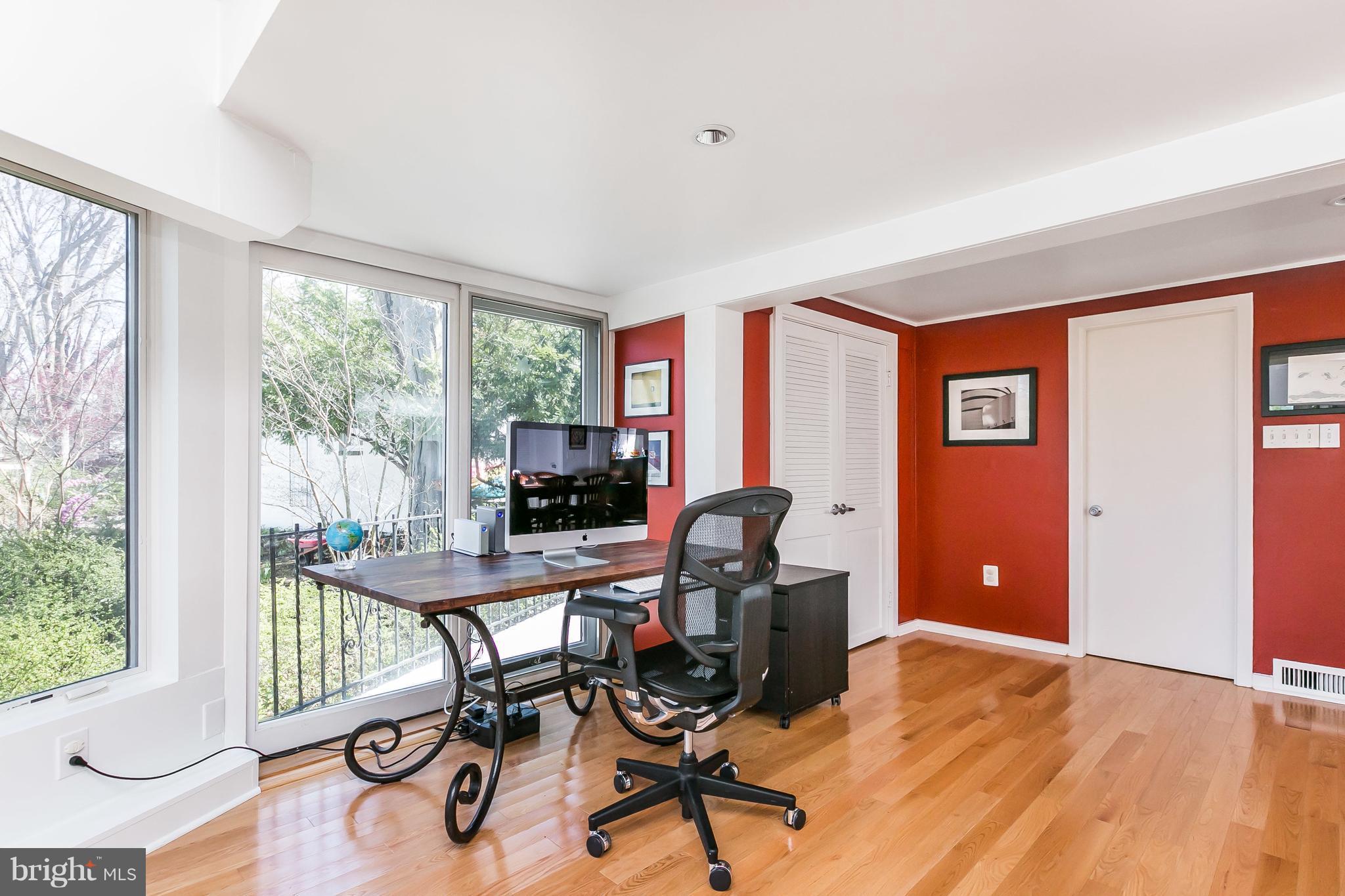 2309 Crest Road Baltimore, MD 21209 - Photo 10 of 30 Interior (General)