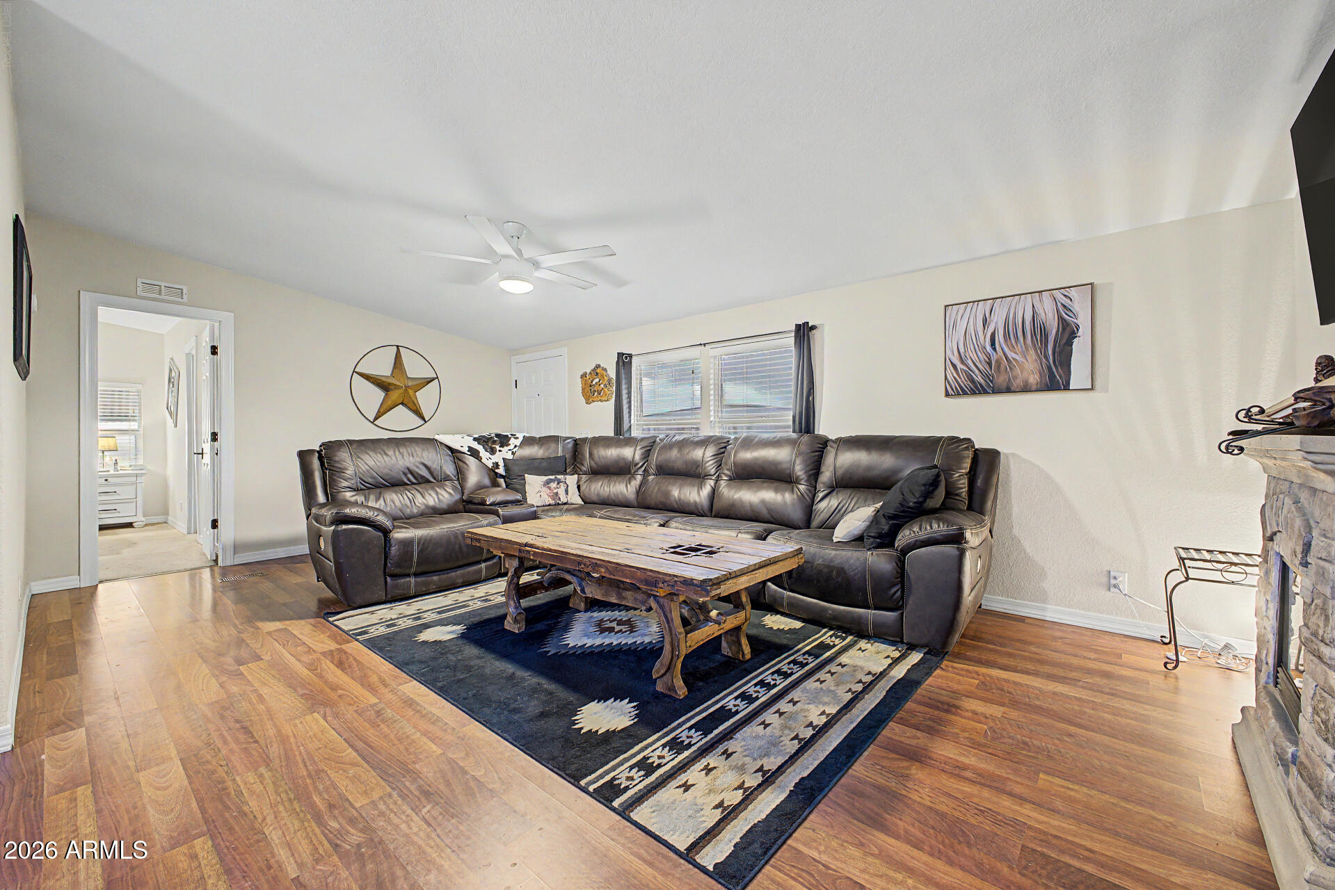 39809 North New River Road Phoenix, AZ 85086 - Photo 3 of 49 07 - New River