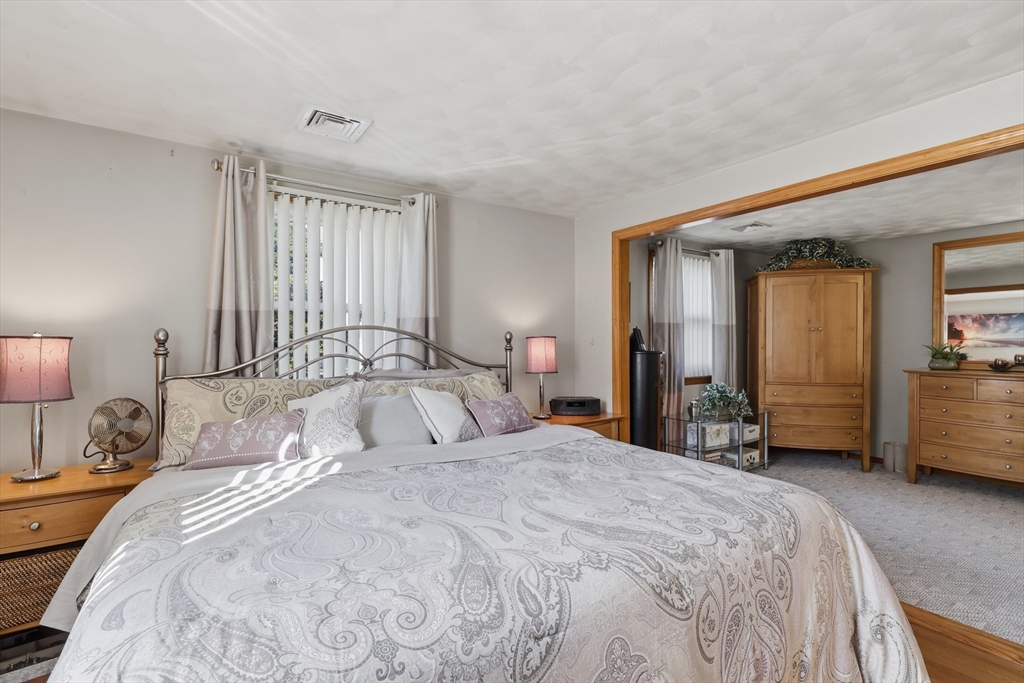 12 Edgewood Road Milford, MA 01757 - Photo 18 of 41