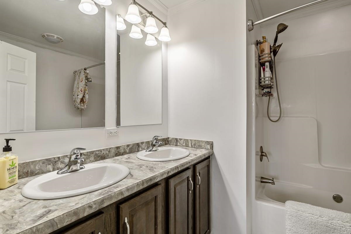 5 Tylers Way Swanton, VT 05488 - Photo 31 of 52