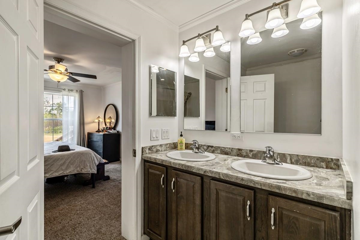 5 Tylers Way Swanton, VT 05488 - Photo 32 of 52