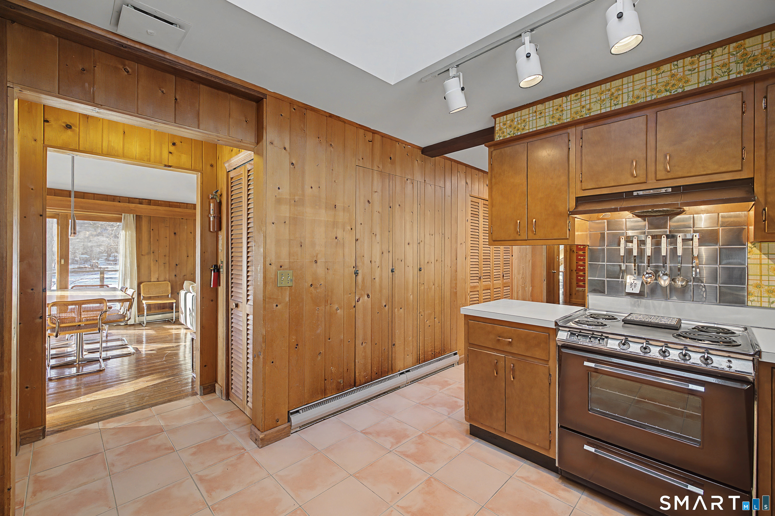 32 Ferris Estates Road New Milford, CT 06776 - Photo 11 of 35