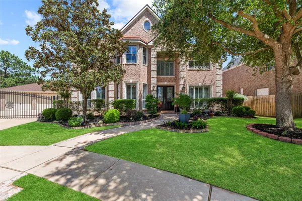 $650,000 | 8106 Hollowhaven Court, Houston, TX 77095