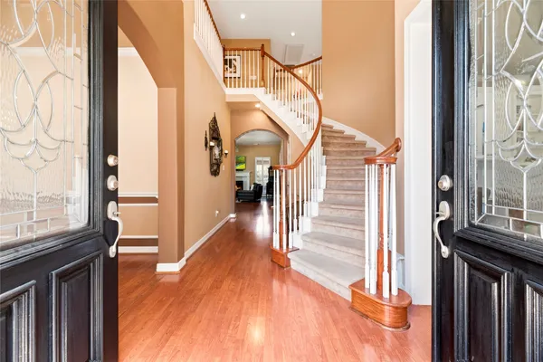 $650,000 | 8106 Hollowhaven Court, Houston, TX 77095