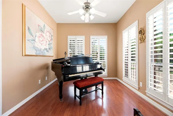 $650,000 | 8106 Hollowhaven Court, Houston, TX 77095