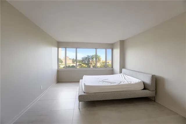 $550,000 | 2510 Grand Boulevard, Unit 1004, Kansas City, MO 64108