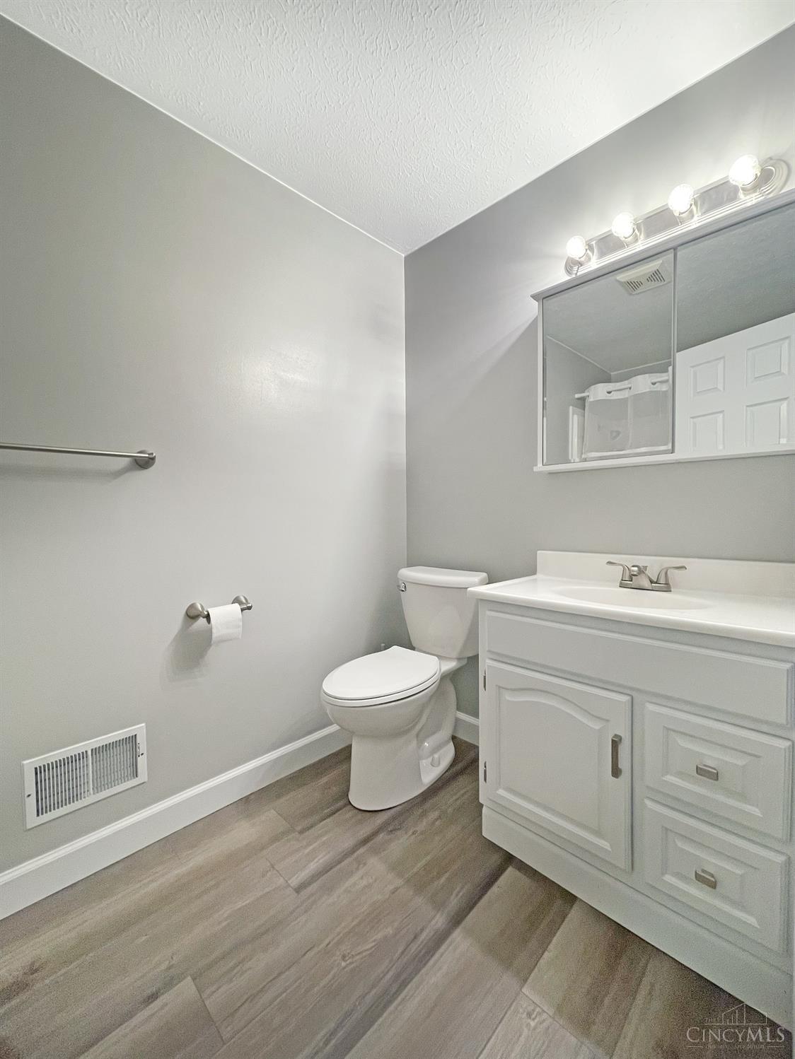 2221 Smith Road Hamilton, OH 45013 - Photo 30 of 35 Gallery Image 30