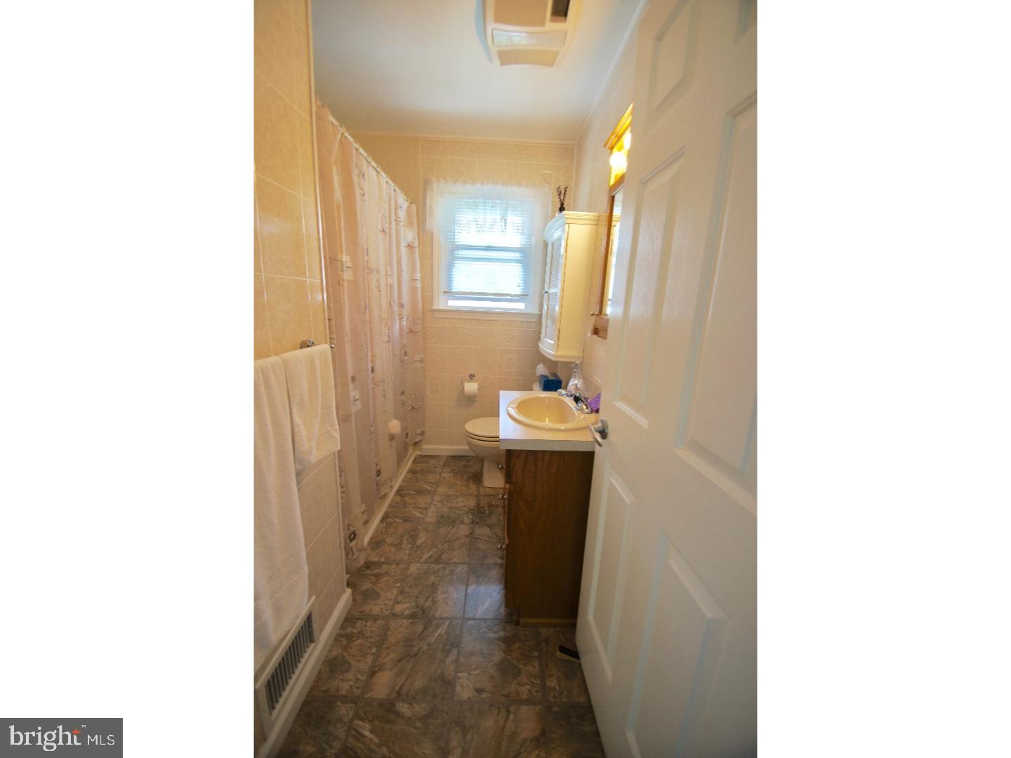 1653 Commonwealth Boulevard Reading, PA 19607 - Photo 17 of 22