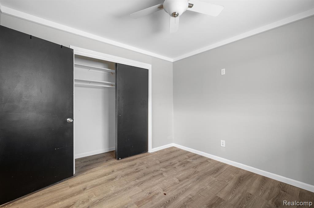 4123 Kent Road Royal Oak, MI 48073 - Photo 10 of 12