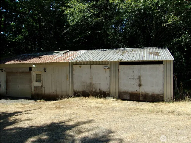 a backyard of a house