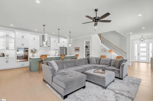 $641,900 | 104 Winding Rock Road, Simpsonville, SC 29680