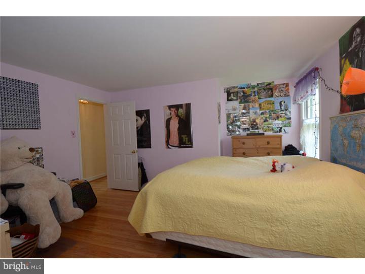 546 Oriole Road Villanova, PA 19085 - Photo 10 of 15 Gallery Image 10