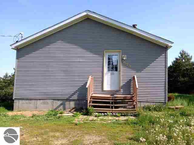 7022 Fryzelka Road Buckley, MI 49620 - Photo 11 of 13 1746597-10.JPG