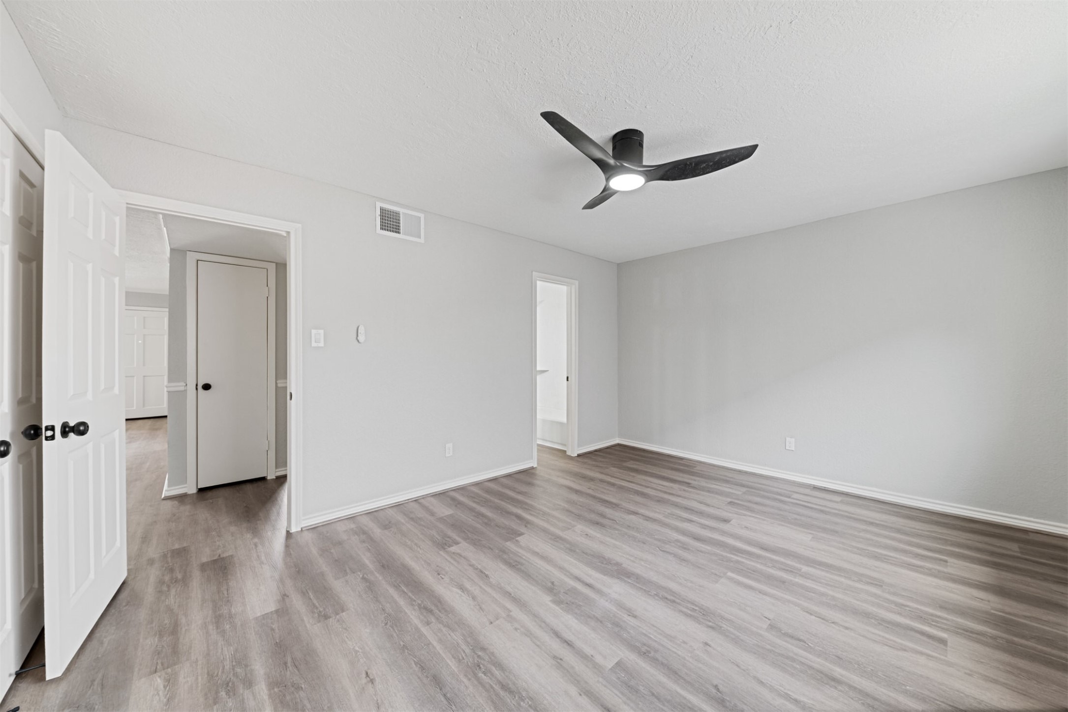 2689 Gessner Road, Unit 802 Houston, TX 77080 - Photo 13 of 18