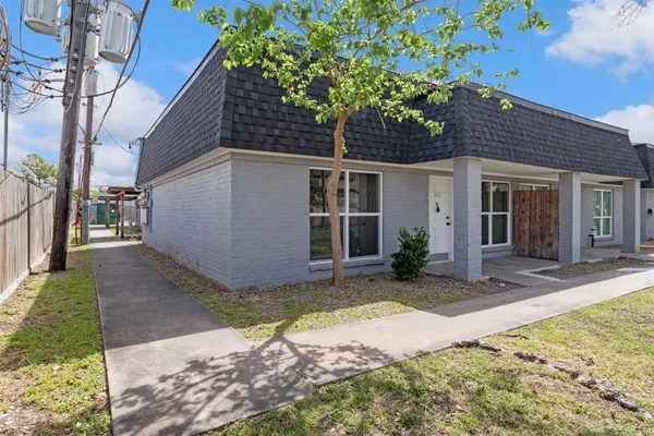 $1,495 | 2689 Gessner Road, Unit 802, Houston, TX 77080