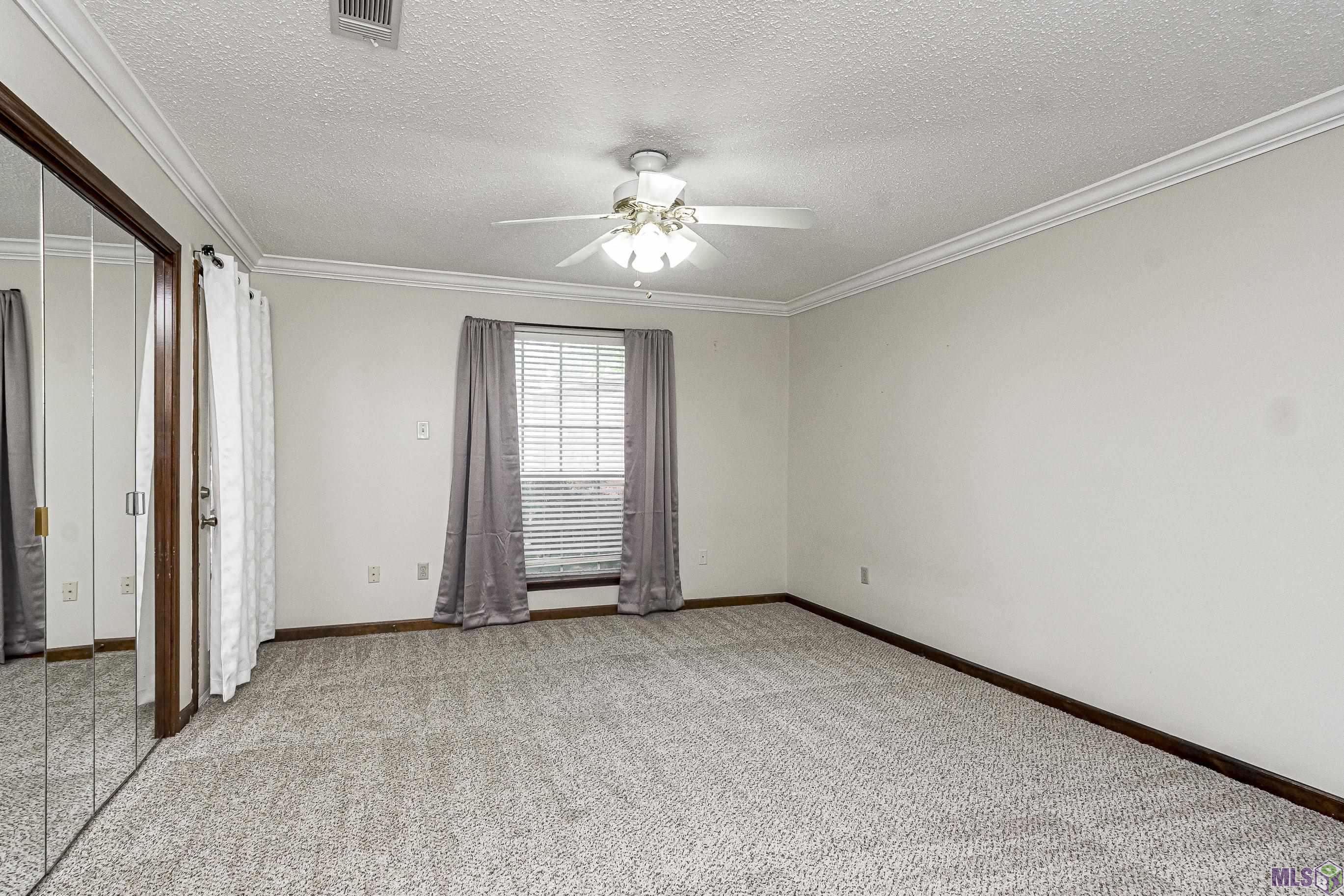 5205 Heatherstone Drive Baton Rouge, LA 70820 - Photo 9 of 10