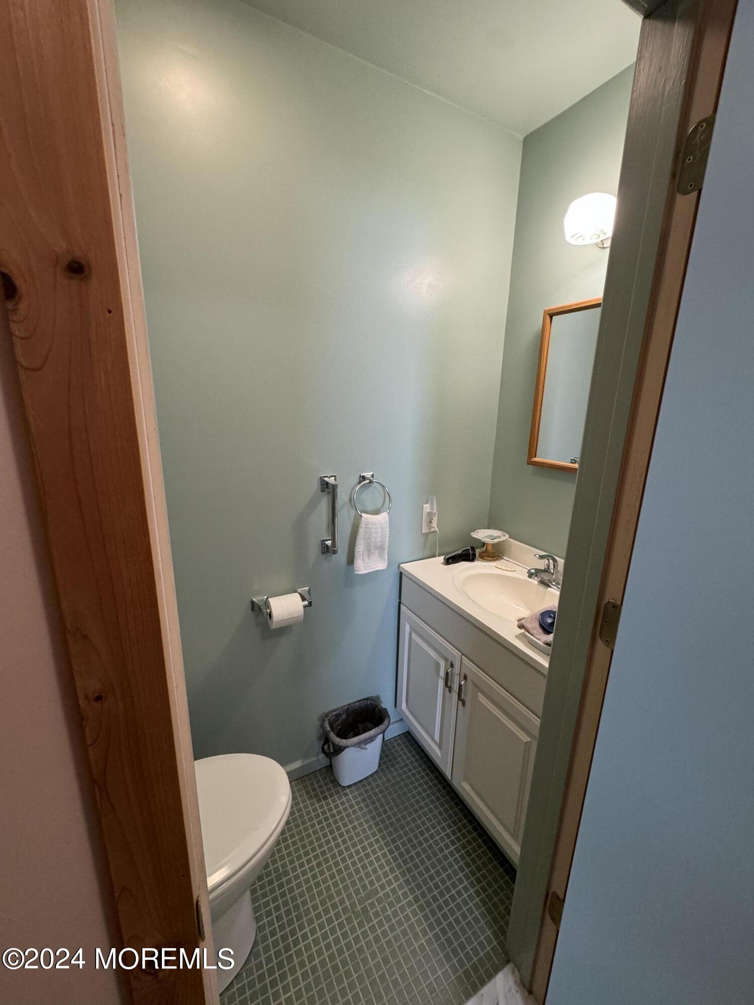 51 B Sunset Road Whiting, NJ 08759 - Photo 9 of 18 1C69E3C9-52F6-4767-BA99-7183FEB6CFD6