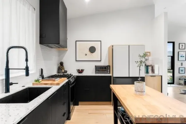 $939,000 | 1615 Vista Del Lago, Fallbrook, CA 92028