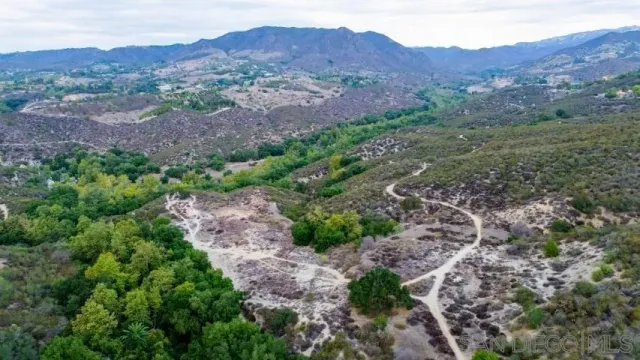 $939,000 | 1615 Vista Del Lago, Fallbrook, CA 92028