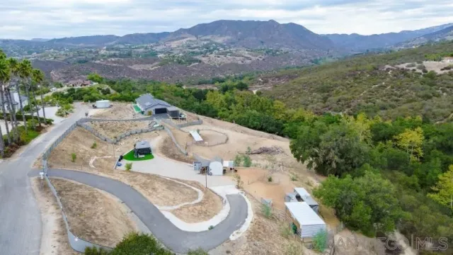 $939,000 | 1615 Vista Del Lago, Fallbrook, CA 92028