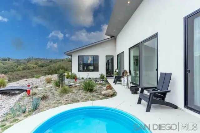 $939,000 | 1615 Vista Del Lago, Fallbrook, CA 92028