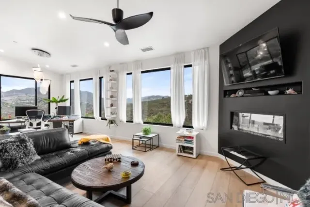 $939,000 | 1615 Vista Del Lago, Fallbrook, CA 92028