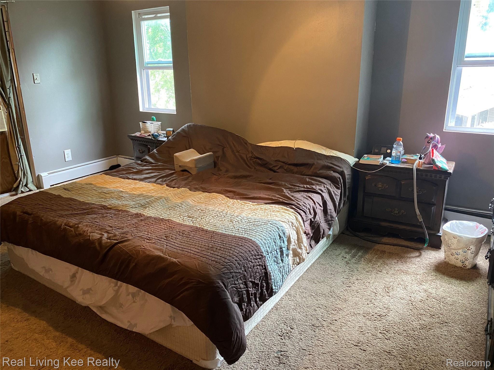 512 Deerpoint Road Leonard, MI 48367 - Photo 23 of 34 Bedroom 1