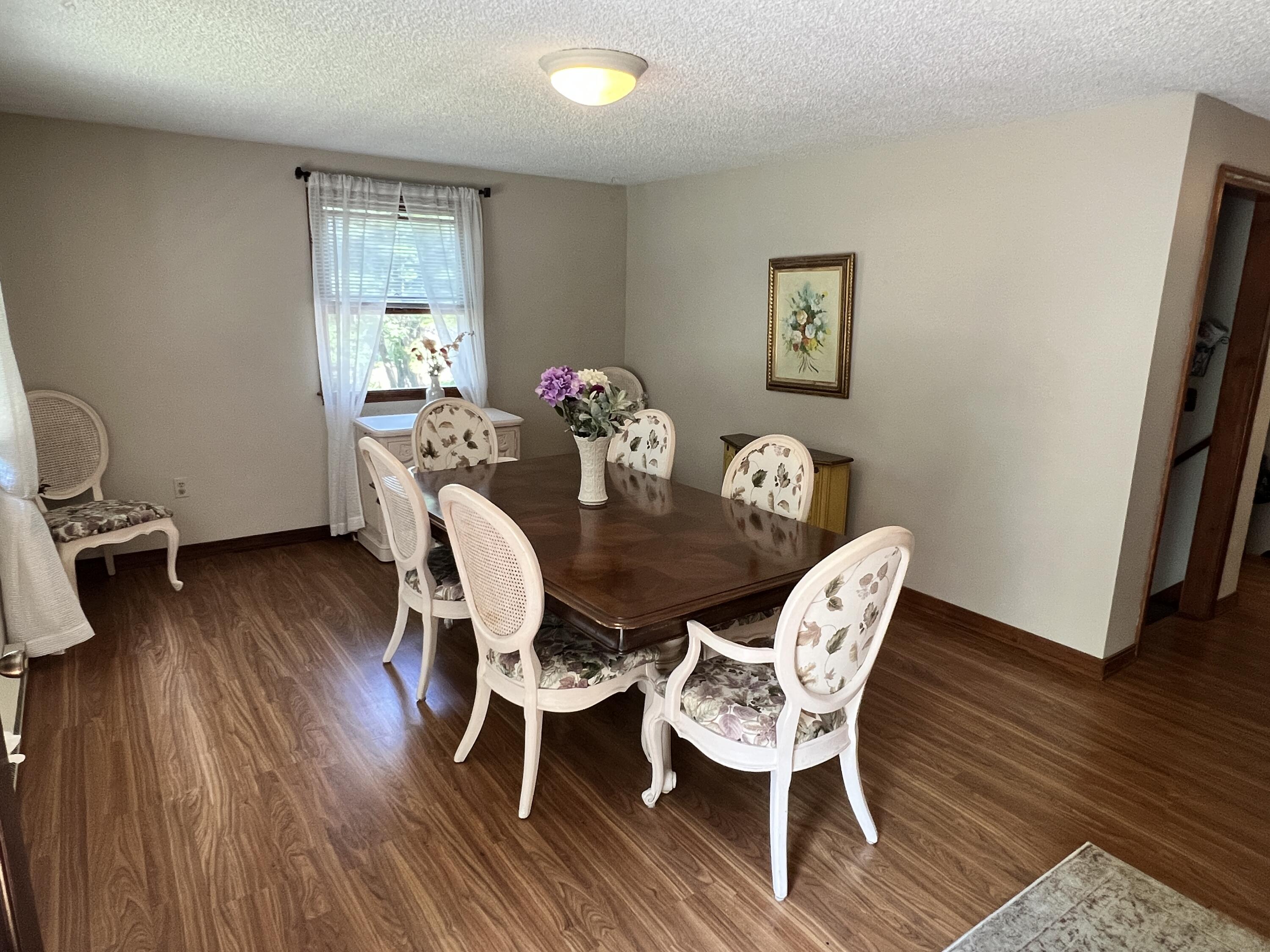 1700 Albion Road Winslow, ME 04901 - Photo 9 of 19 Dining_living room