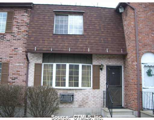 52 Sharon Road, Unit 2 Waterbury, CT 06705 - Photo 1 of 1