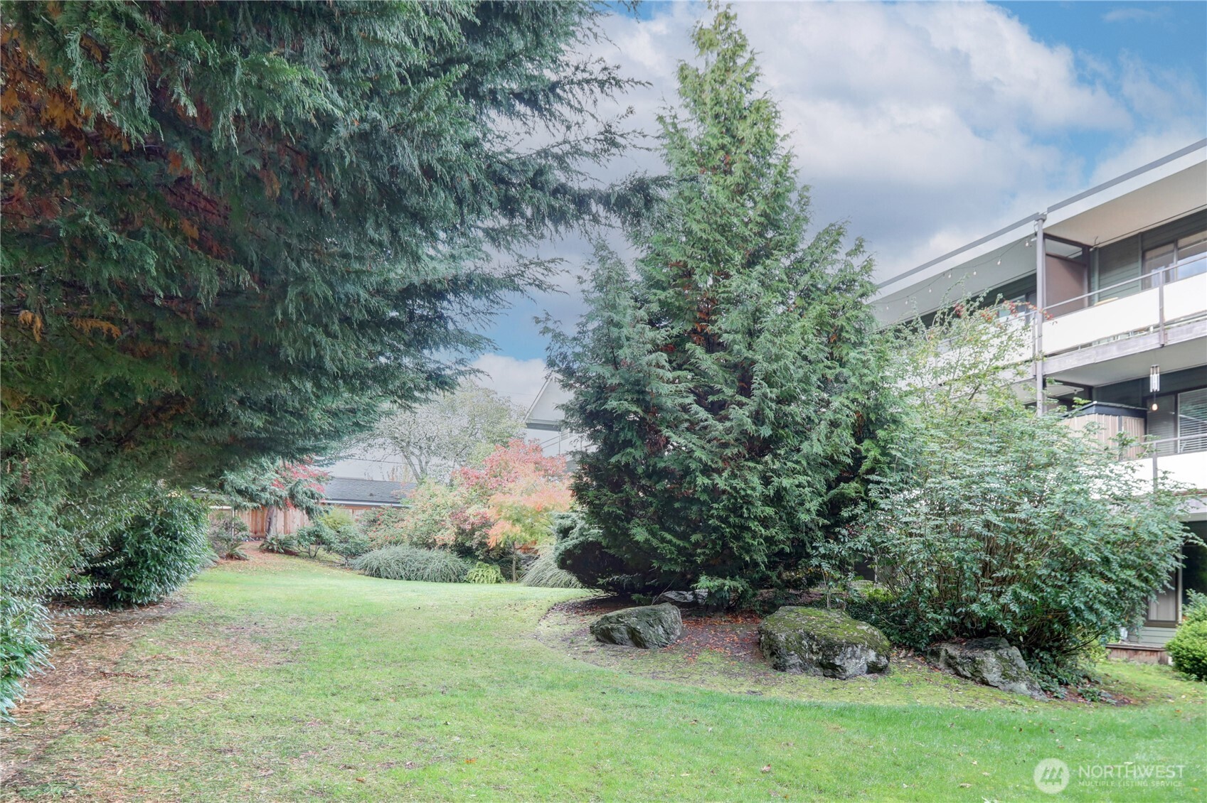 7924 212th Street Southwest, Unit 305 Edmonds, WA 98026 - Photo 17 of 17