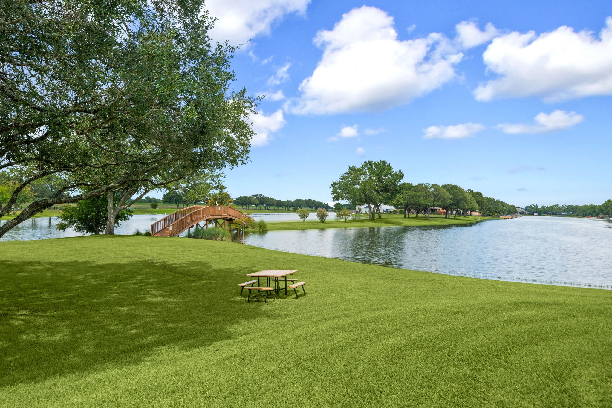 22 Crestview Trail Houston, TX 77082 - Photo 36 of 39 a view of a lake from a yard