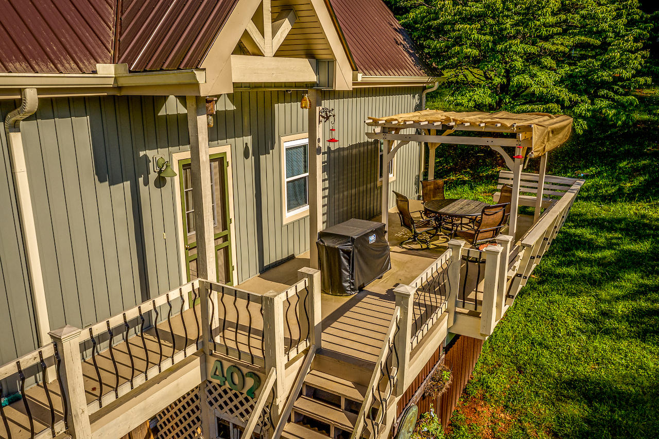 402 East Norris Point Road La Follette, TN 37766 - Photo 7 of 34 Exterior-4